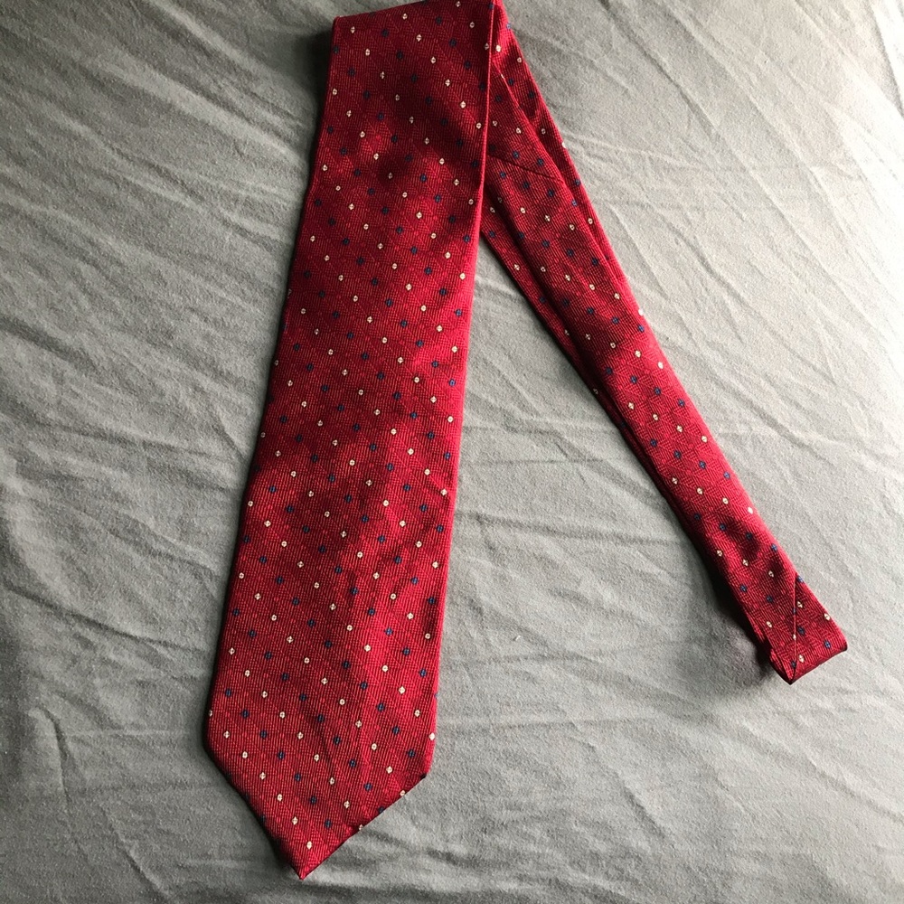 Nautica Blue & Gold Diamond Shaped Red Silk Tie